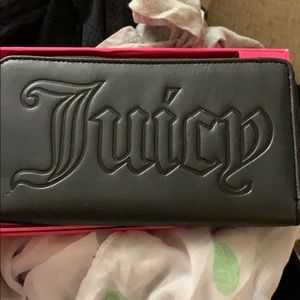 Juicy Couture wallet brand new in box